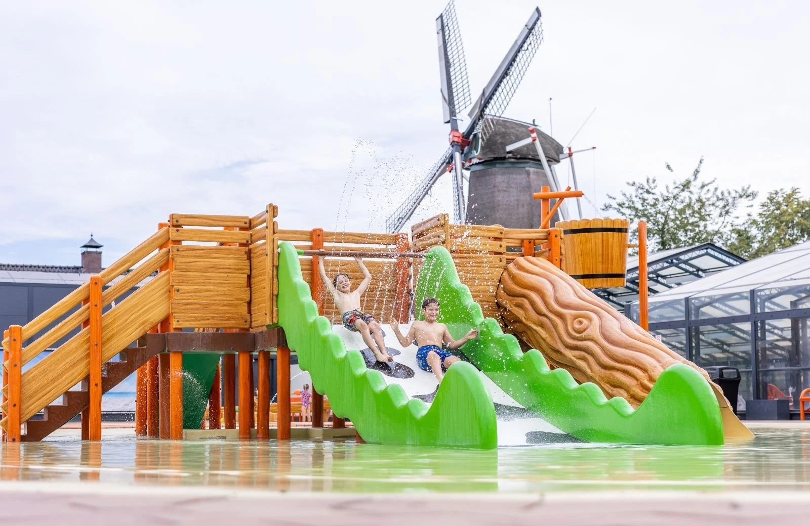 Camping Twente swimming pool