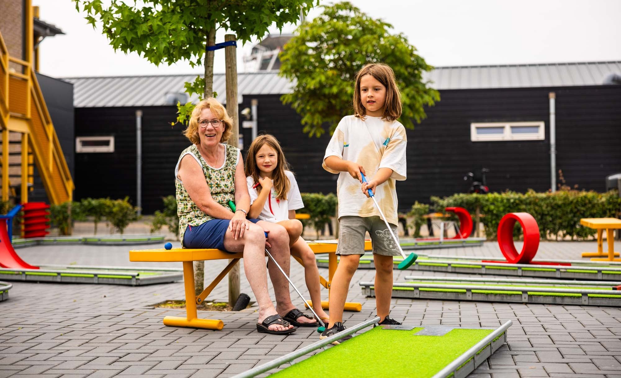 Holiday discount weeks July