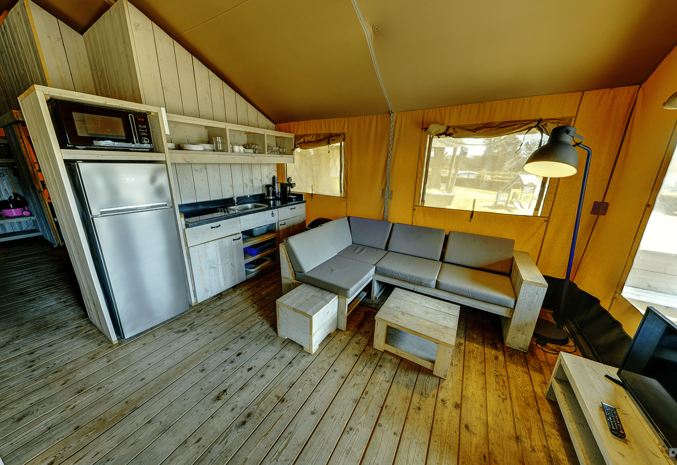 tentlodge-woonkamer-1